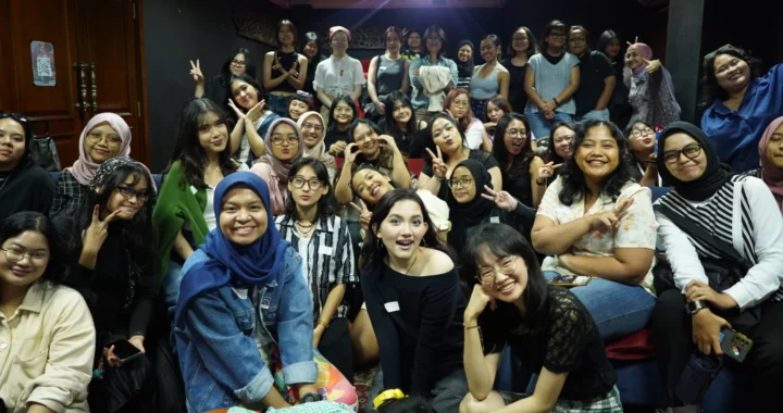 A group of people gathered together.