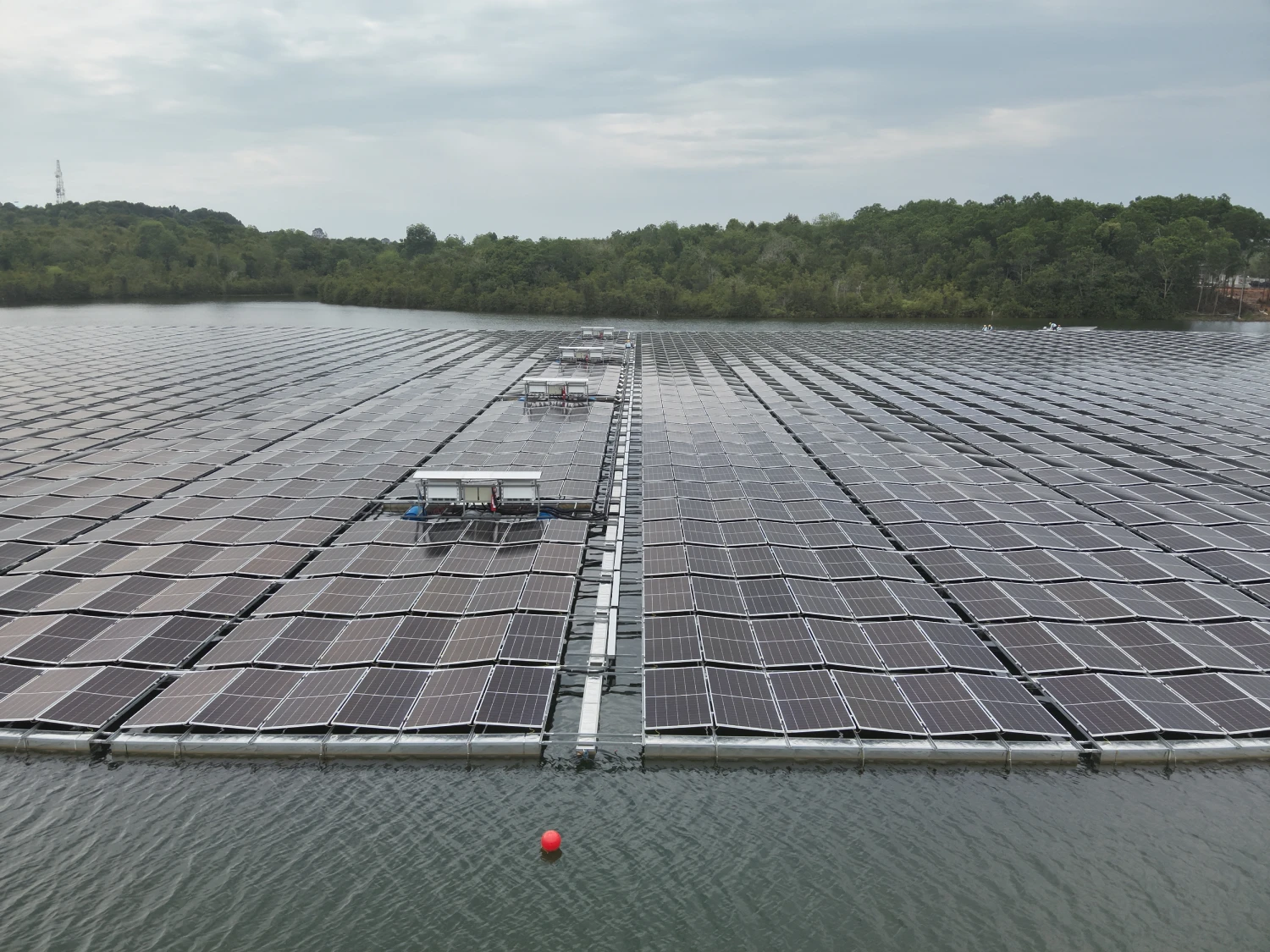 floating solar panels