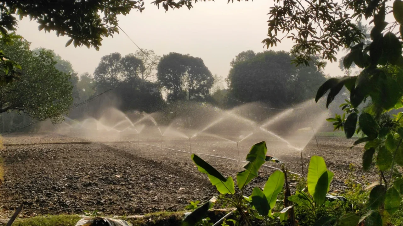 Watering mechanism on a farm